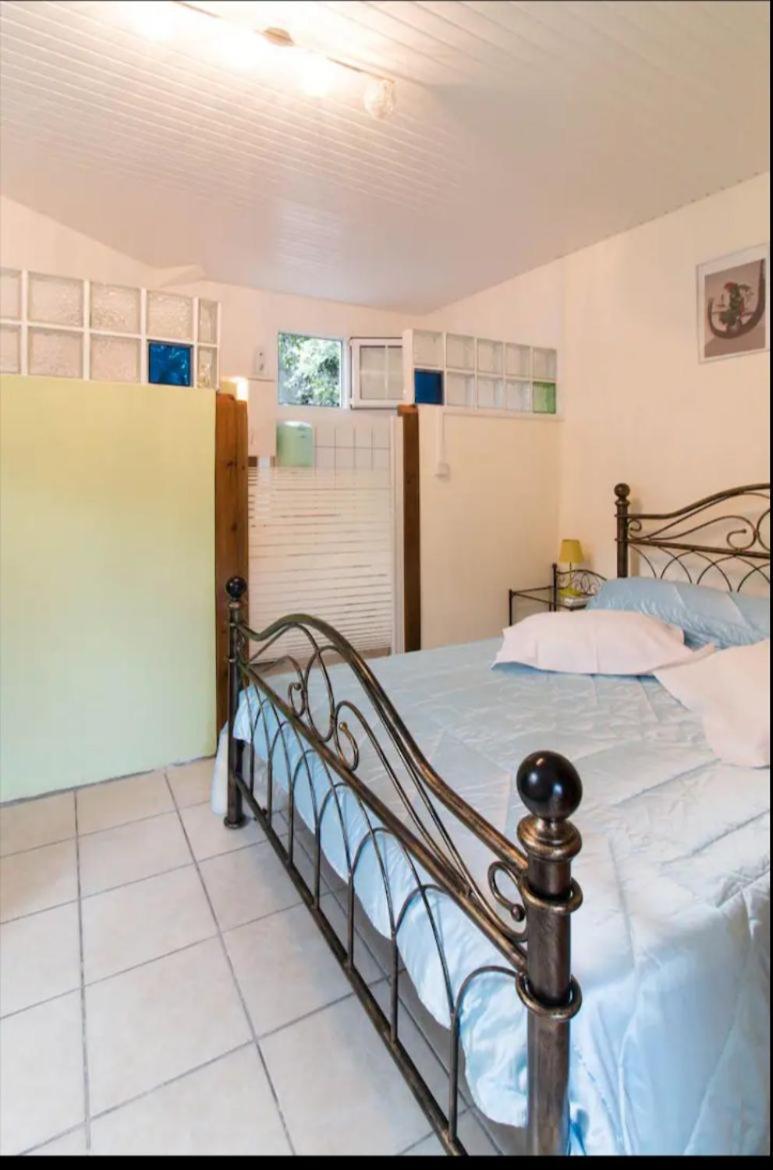 Casa Lof Bed & Breakfast Case-Pilote Exterior photo